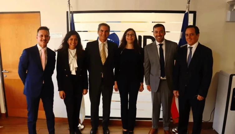 amicorp-helps-close-idb-invest-bond-deal